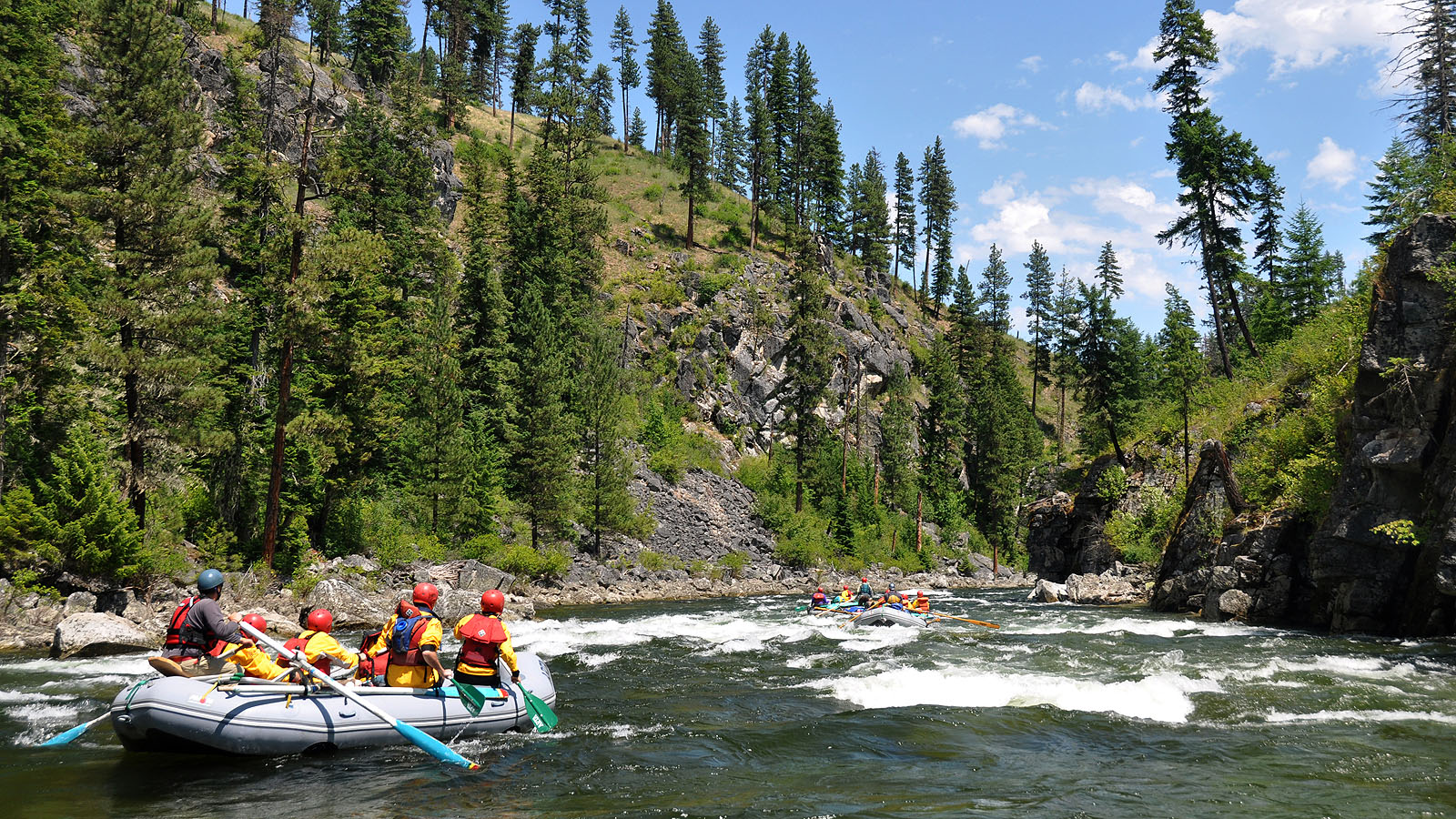 How to Dress on the River